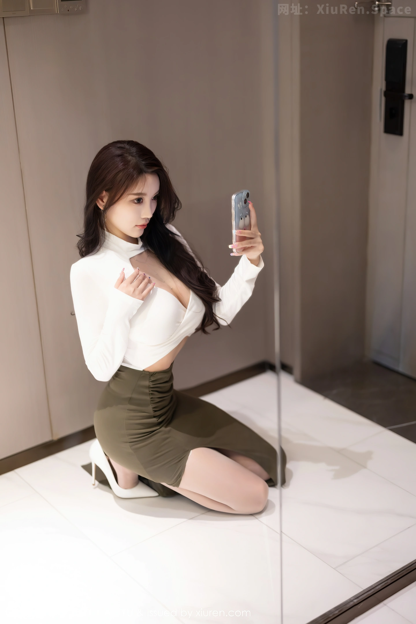 图片[5]-[XiaoYu画语界]Vol.1080 女神杨晨晨Yome性感白色上衣露黑色薄纱轻透情趣内衣诱惑写真85P-秀人网官方网站